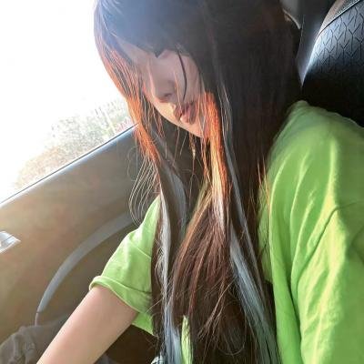 小妮扛枪